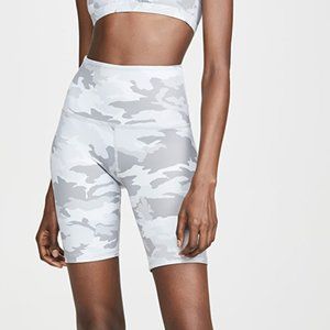Beyond Yoga High Rise Bike Shorts Grey Camo EUC